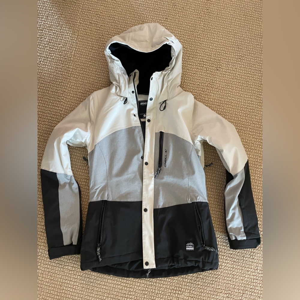 Oneill women’s ski jacket - like new